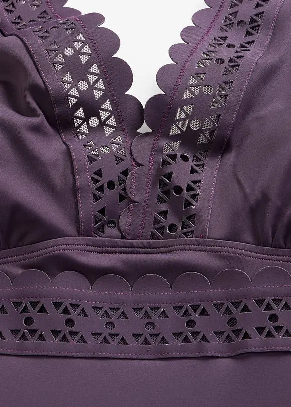 Badedrakt med Laser-Cut-innfellinger, bonprix