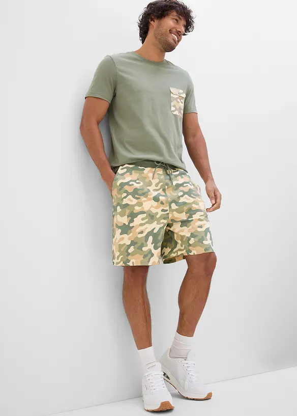 Sweatshorts av 100% &oslash;kologisk bomull, Loose Fit, bonprix