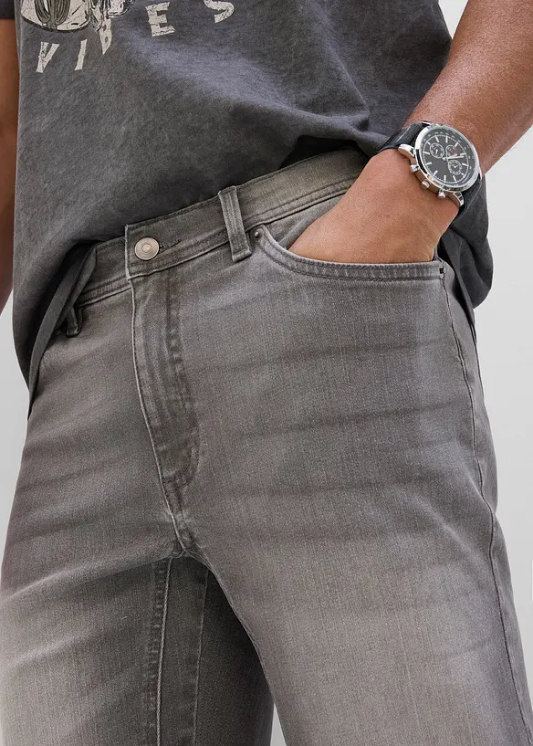 Bermudashorts i denim med stretch og forsterket skritt, Regular fit, bonprix