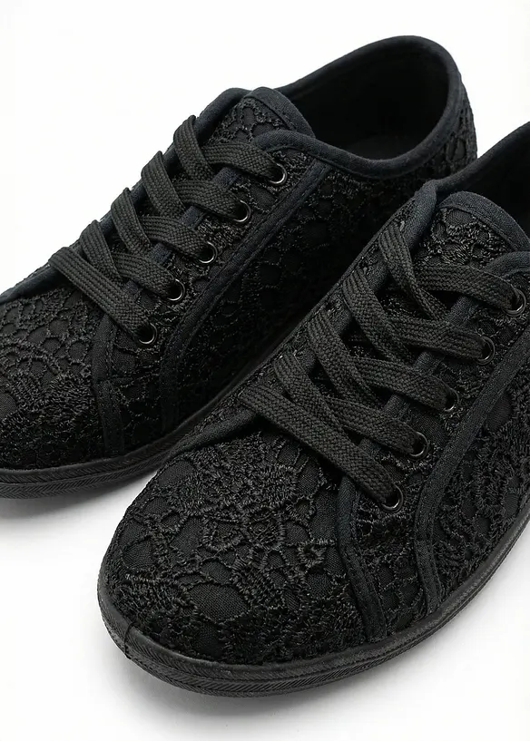 Sneakers med blonder, bonprix