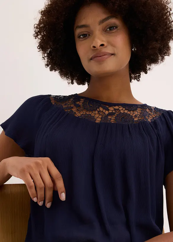 Bluse i 100% viskose, bonprix