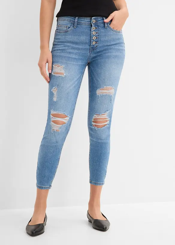En kortere destroyed-jeans, bonprix
