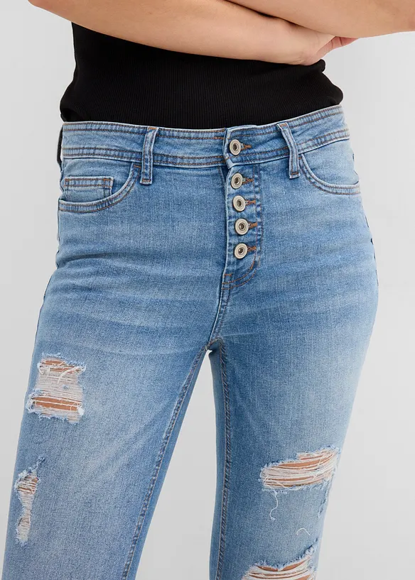 En kortere destroyed-jeans, bonprix
