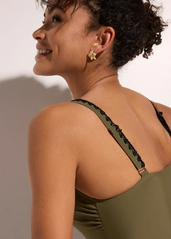 Badedrakt med broderi, bonprix