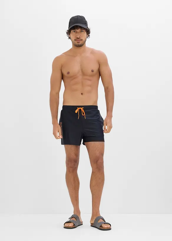 Badeshorts av elastisk materiale, bonprix