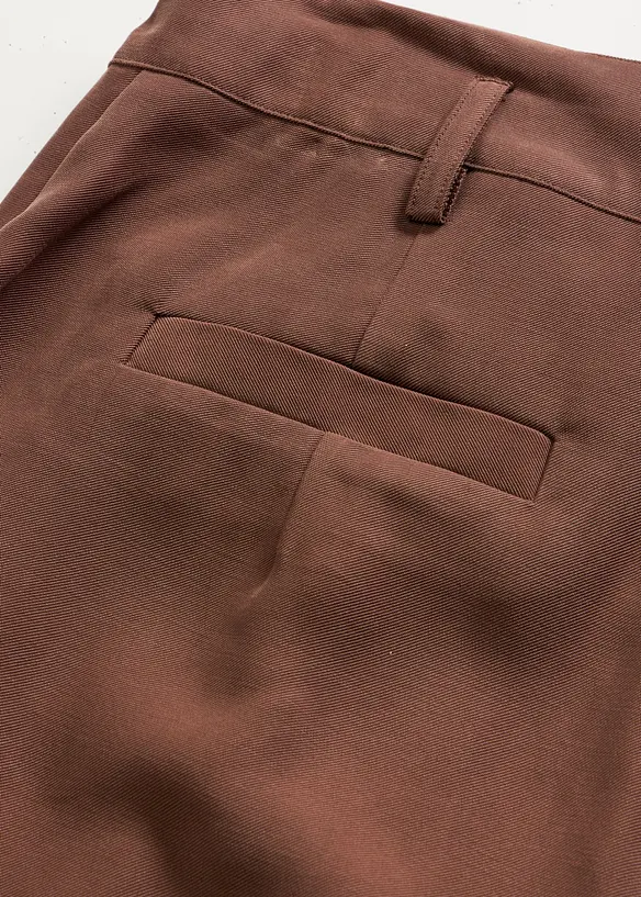Bermudashorts i viskose med mykt fall, bonprix