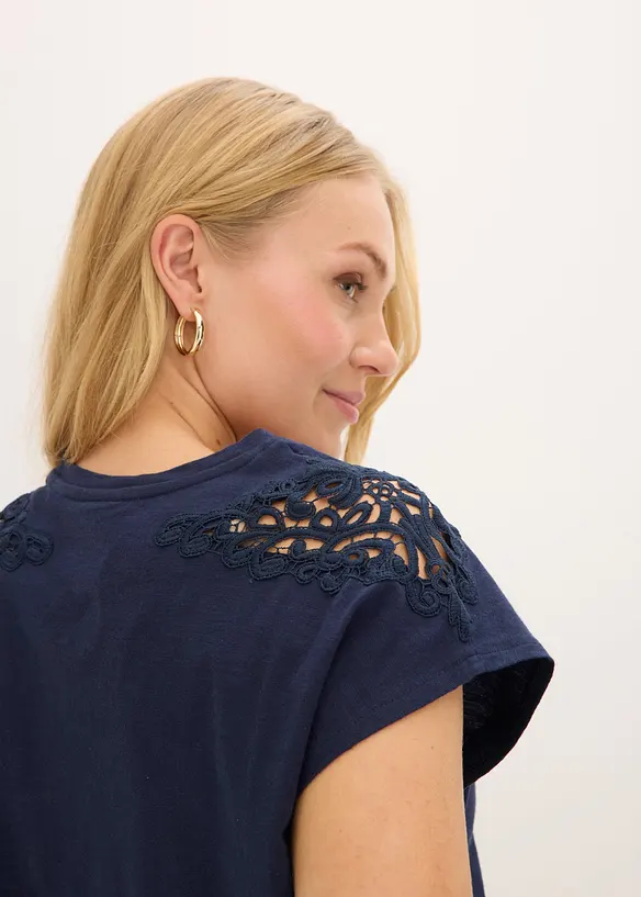 Topp i 100% bomull med innfelte blonder, bonprix