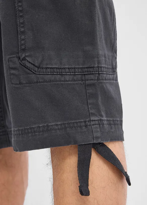 Lang bermudashorts med cargolommer, Regular fit, bonprix