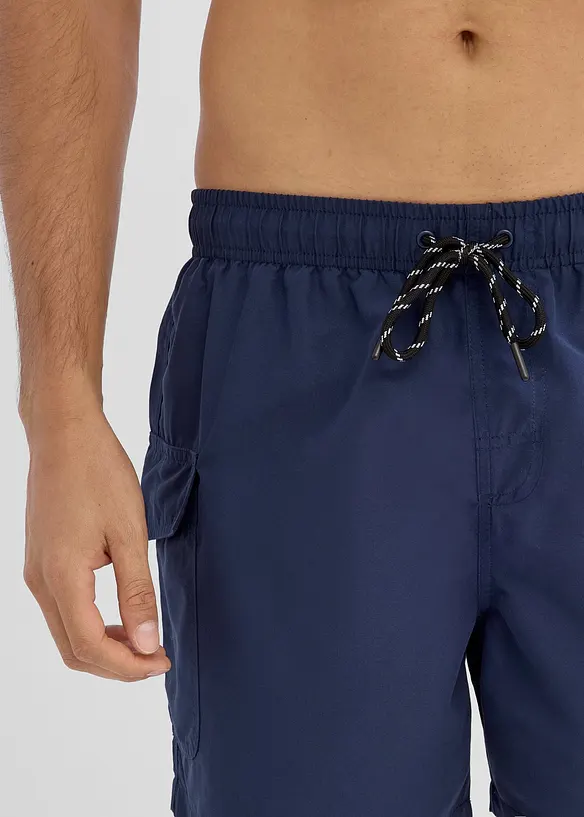 Badeshorts med cargolomme, bonprix