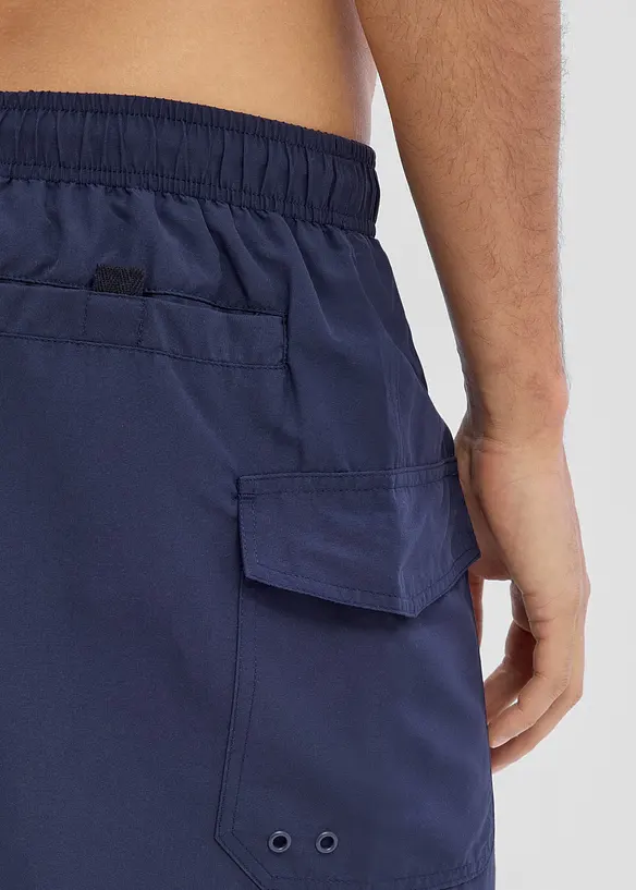Badeshorts med cargolomme, bonprix