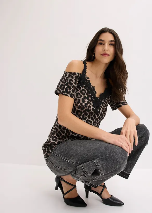 Cold shoulder-topp med blonder, bonprix