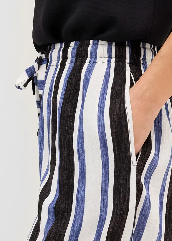 Pull on-shorts i lett viskose, bonprix