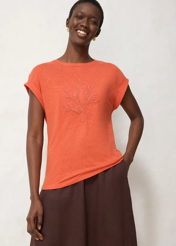Lett T-skjorte av 100% lin med broderi, bonprix