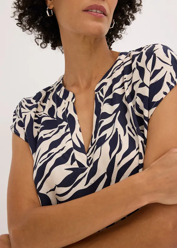 Kortermet bluse i lett viskose, bonprix