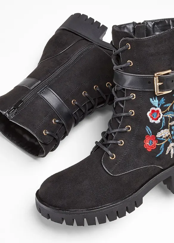 Sn&oslash;reboots med broderier, bonprix