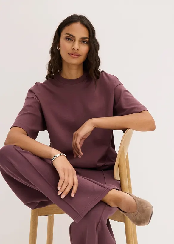 Kort, oversized topp i formstabil, 100% &oslash;kologisk bomull, bonprix