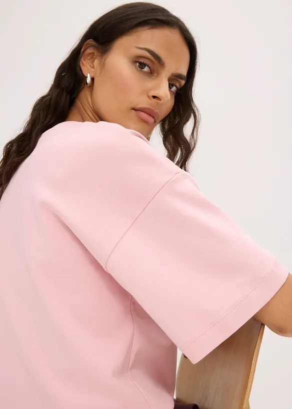 Kort, oversized topp i formstabil, 100% &oslash;kologisk bomull, bonprix