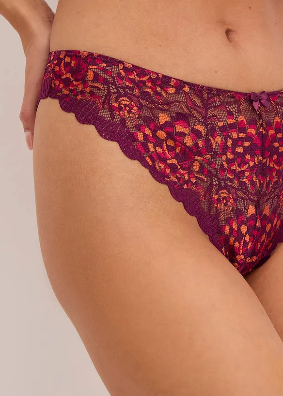 Stringtruse med flerfargede blonder, bonprix