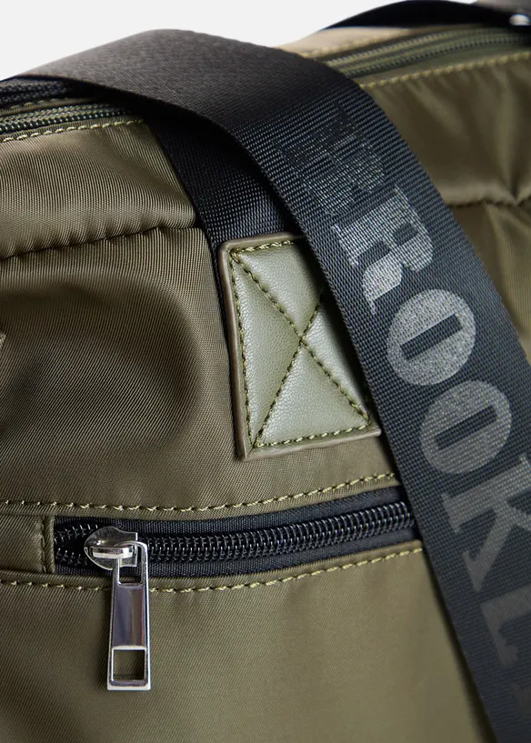 Treningsbag med detaljer i kontrastfarge, bonprix