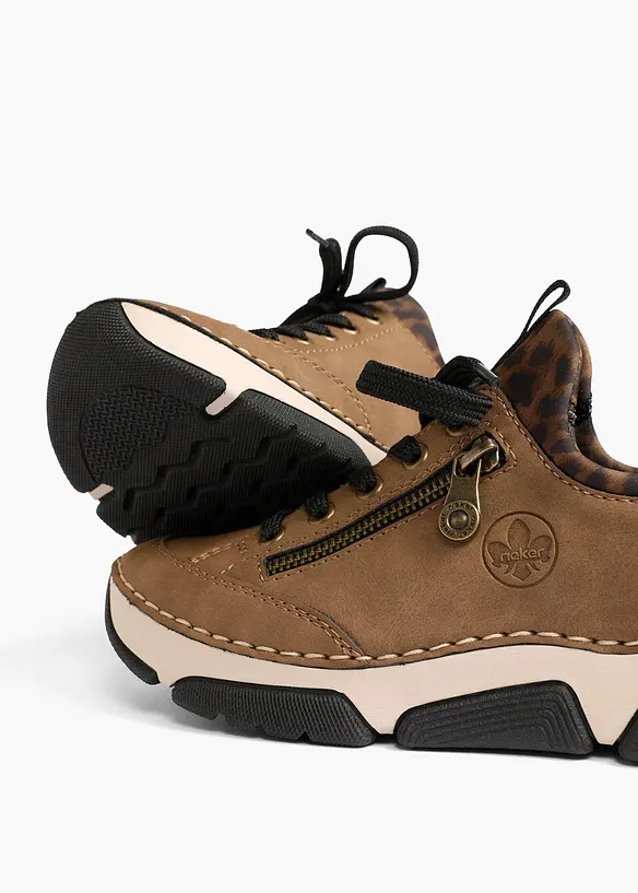 Komfortable sneakers med polstret inners&aring;le fra Rieker, Rieker