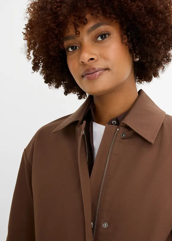 Vannavvisende trenchcoat, oversized, bonprix