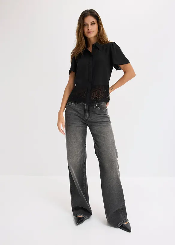 Bluse med blonder, bonprix