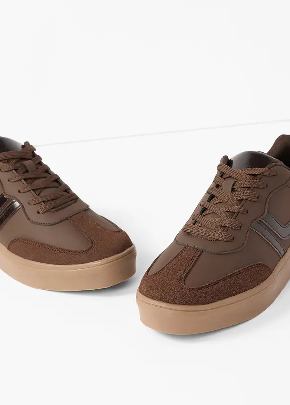 Retrosneakers med plat&aring;s&aring;le, bonprix