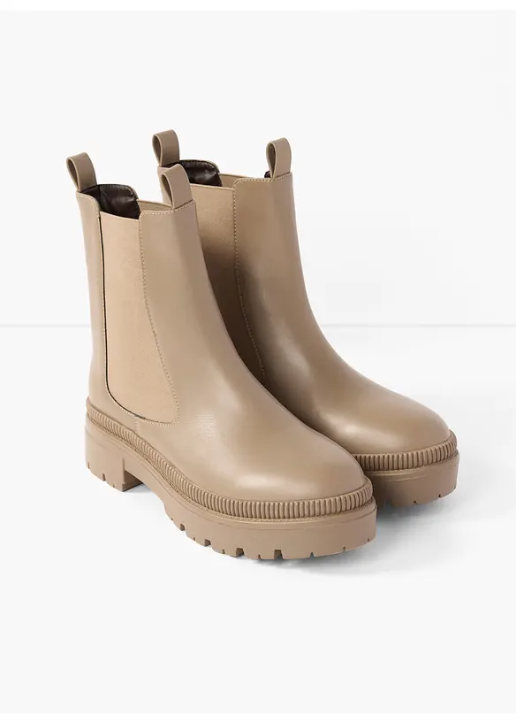 Chelseaboots med profilerte s&aring;ler, bonprix