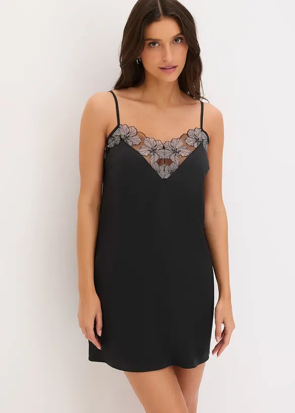 Neglisj&eacute; i sateng med nydelig broderi, bonprix