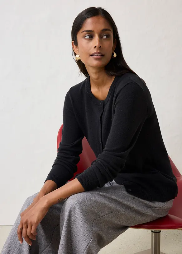 Strikkejakke av myk kasjmirmiks med Good Cashmere Standard&reg;, bonprix