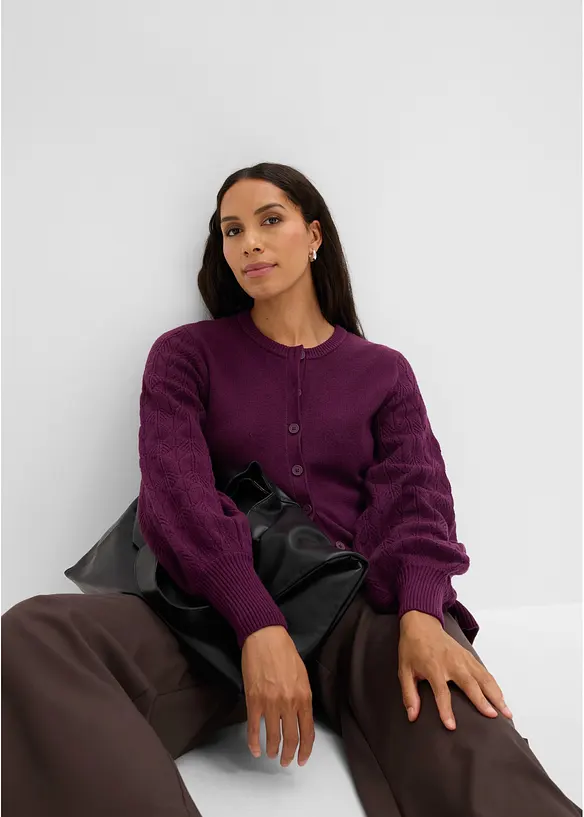 Cardigan med hullm&oslash;nster, bonprix