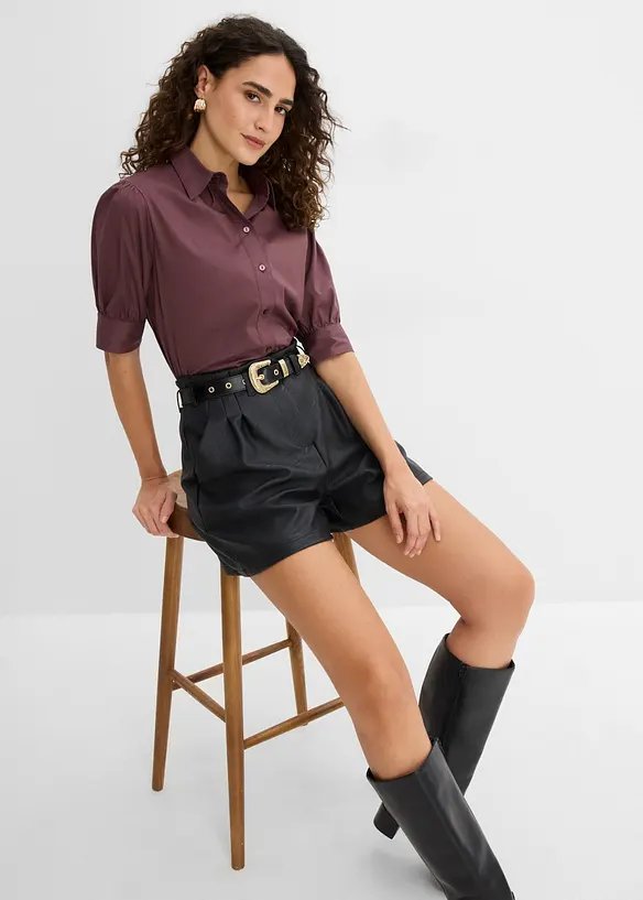 Shorts i imitert skinn med belte, bonprix