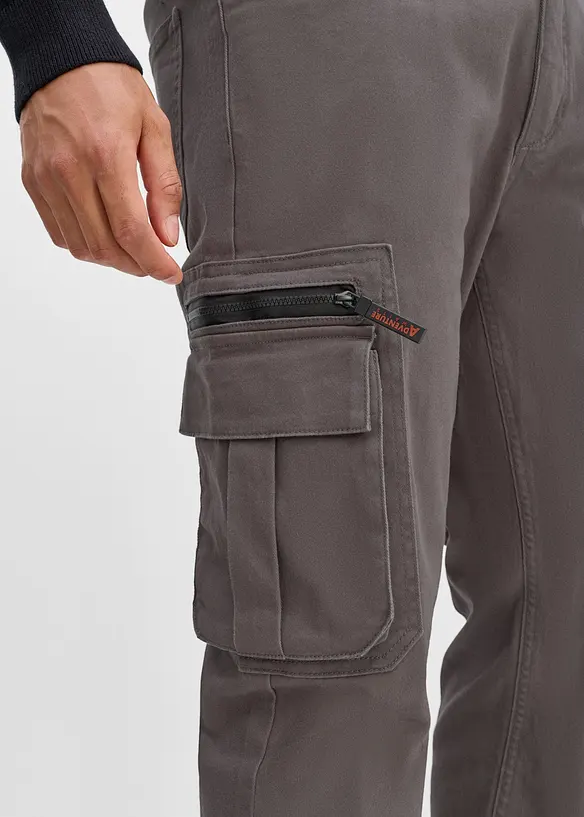 Classic fit-cargobukse med elastisk linning, straight, bonprix