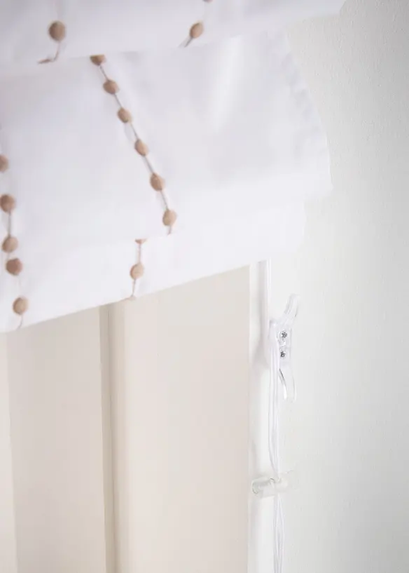 Liftgardin med broderi, bonprix