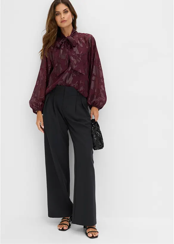 Sl&oslash;yfe-bluse med broderi, bonprix