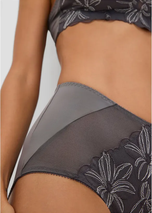 Shape truse med delikat broderi, bonprix