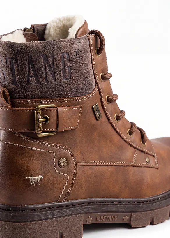 Sn&oslash;reboots fra Mustang, Mustang