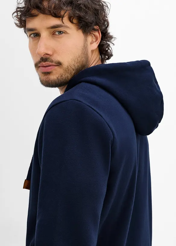 Sweatjakke i formfast materiale med detaljer i polyuretan, bonprix