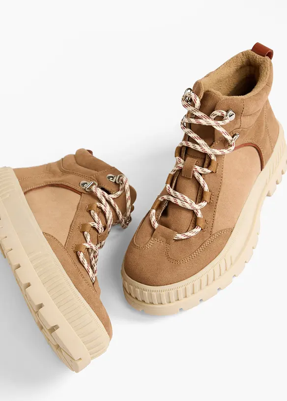 Sn&oslash;reboots med profilert s&aring;le, bonprix
