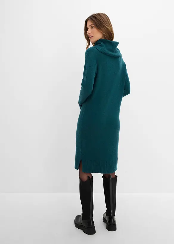 Oversized strikkekjole med rullekrage, bonprix