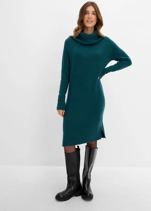 Oversized strikkekjole med rullekrage, bonprix