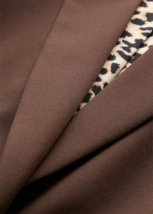Lang blazer i lett viskoseblanding, bonprix