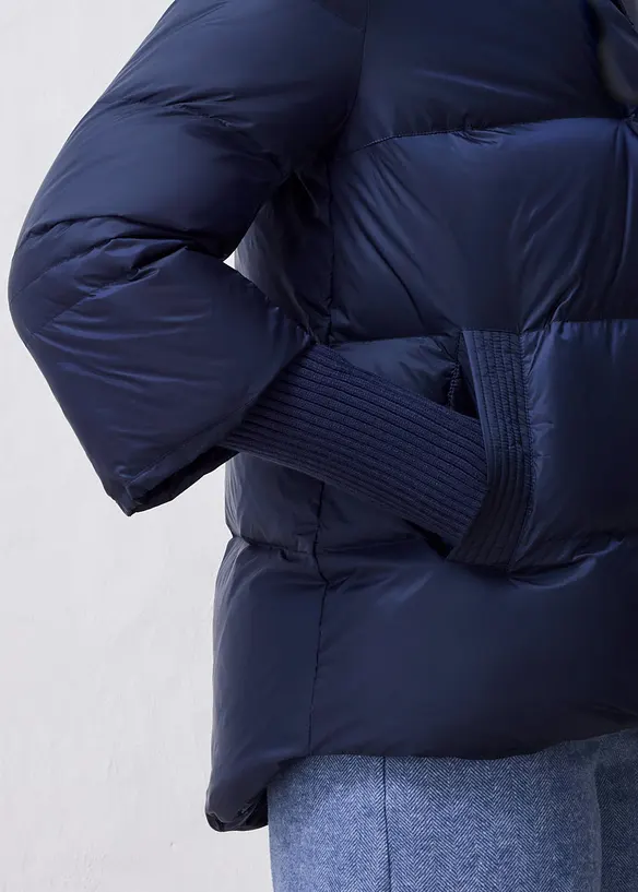 Dunjakke med resirkulert dun og ermer i strikket materiale, bonprix