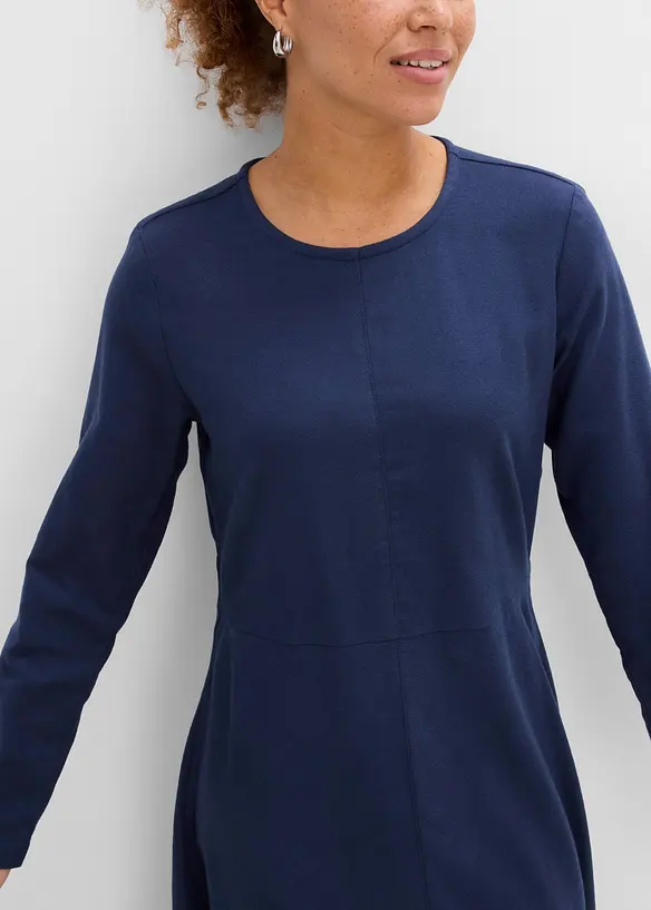 Lett flanellkjole av 100% bomull, bonprix