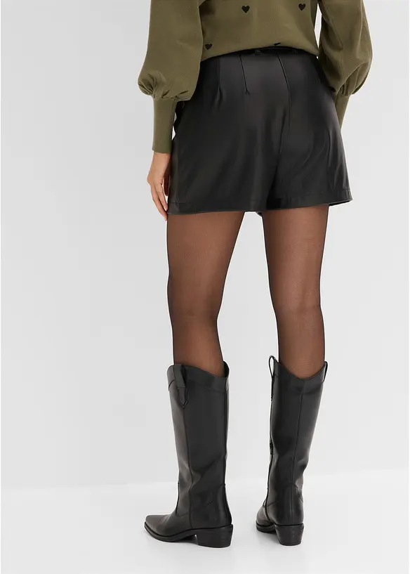 Shorts i imitert skinn med belte, bonprix