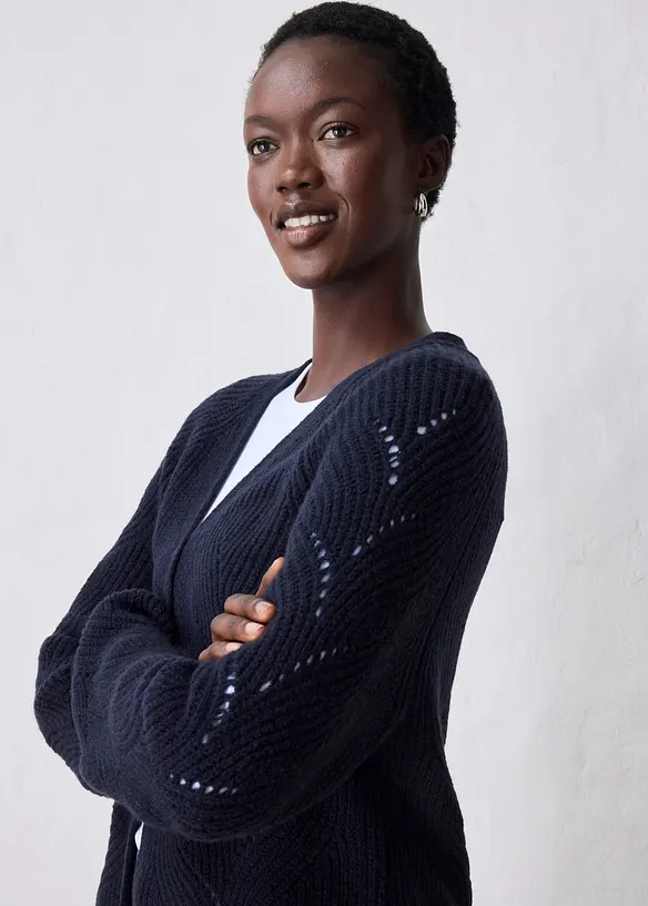 Lang cardigan i merinoullmiks med hullm&oslash;nster, bonprix