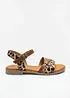 Sandaler fra Mustang, Mustang