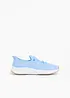 Behagelige sneakers i softmateriale, bonprix