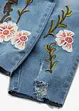 Jeans med broderi, bonprix